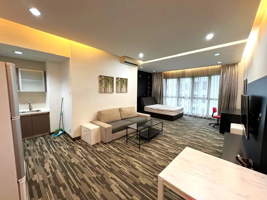 Regalia Residence near Sunway Putra Mall LRT PWTC Jalan Sultan Ismail — view 1 of 5 in Kuala Lumpur — for Rent